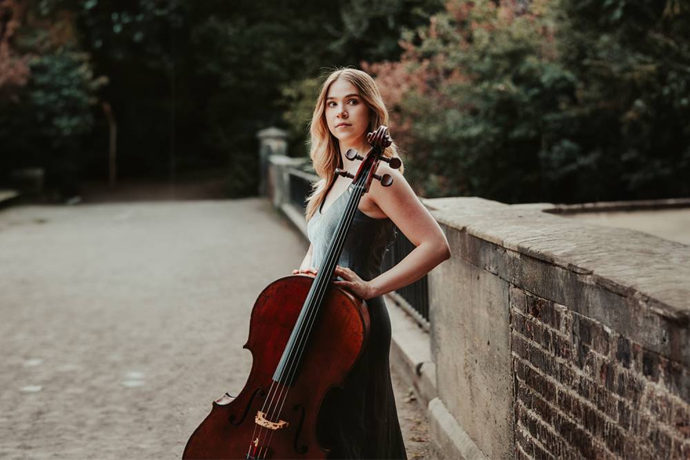 Georgie - Cellist