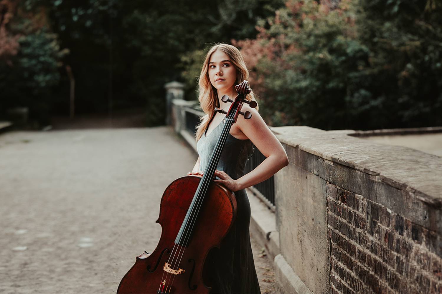 Female Cellist