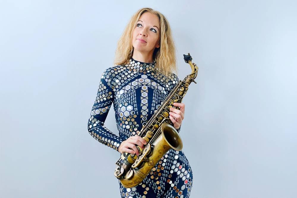 Hire Gloucestershire Saxophonists Sax Players for Weddings & Events