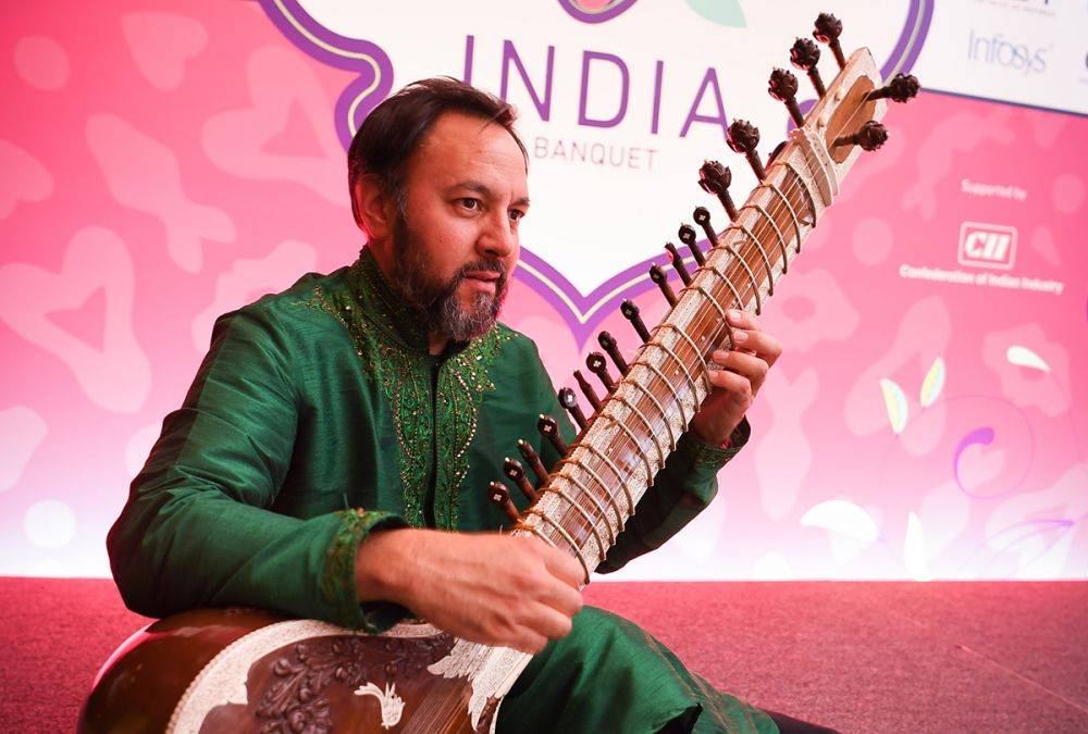 Thumri - Sitarist