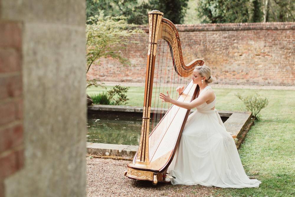 Soria - Harpist