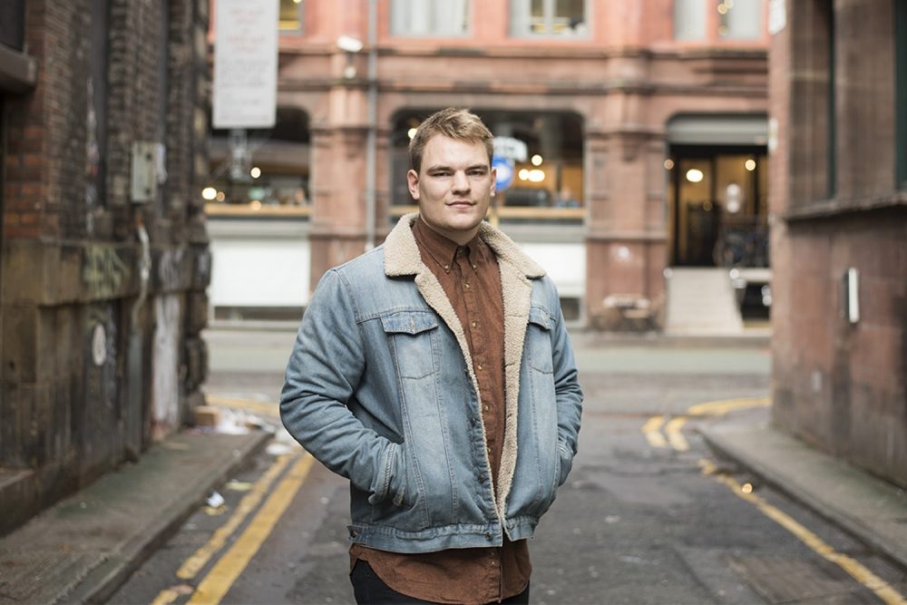 Duncan - Singer / Guitarist