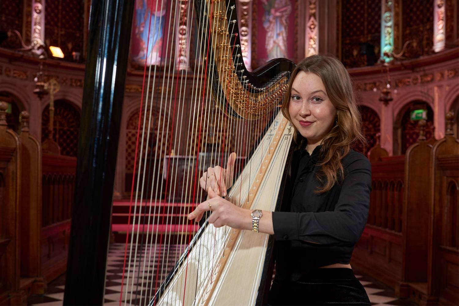 South East Female Solo Harpist