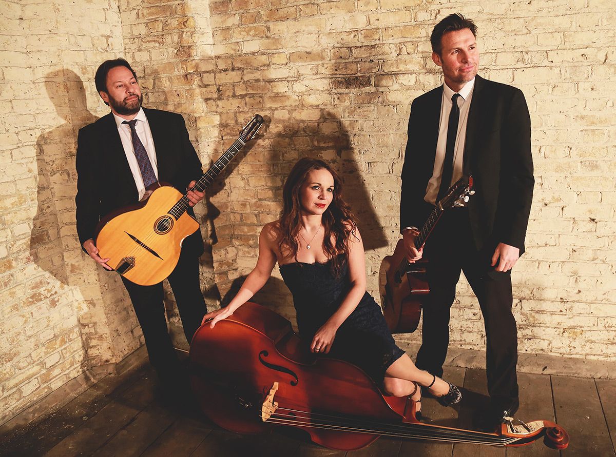 The Hot Club Gypsy Swing Duo / Trio with Female Vocals Foto